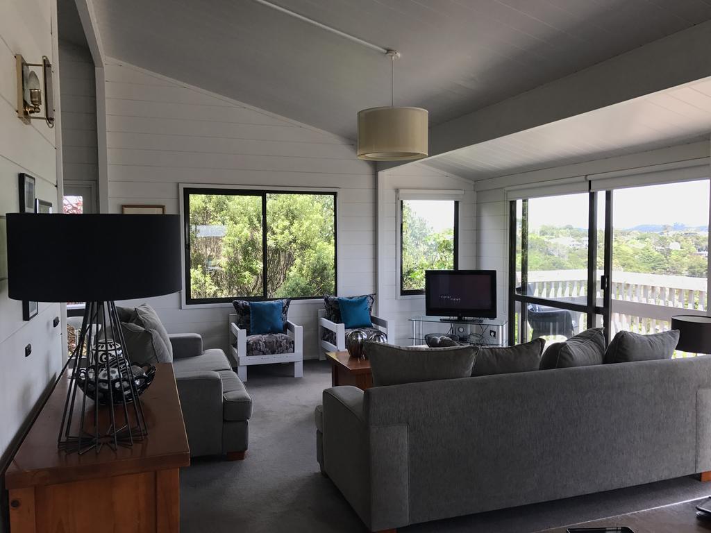 Waiheke Escape - Oneroa Villa Palm Beach Exterior photo